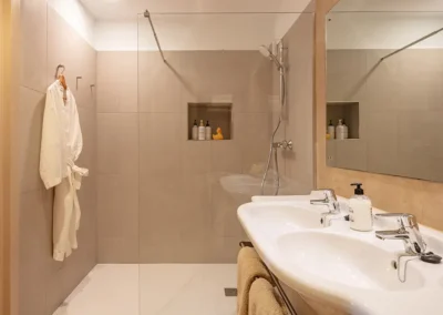 Taronger toddler friendly suite has a big walk in shower and we have baby baths to use on the terrace